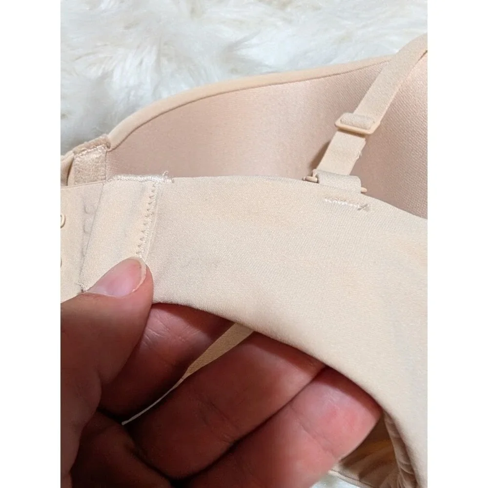 SKIMS Fits‎ Everybody T-Shirt Bra Everyday Comfort Support Nude 32D - Picture 4 of 6